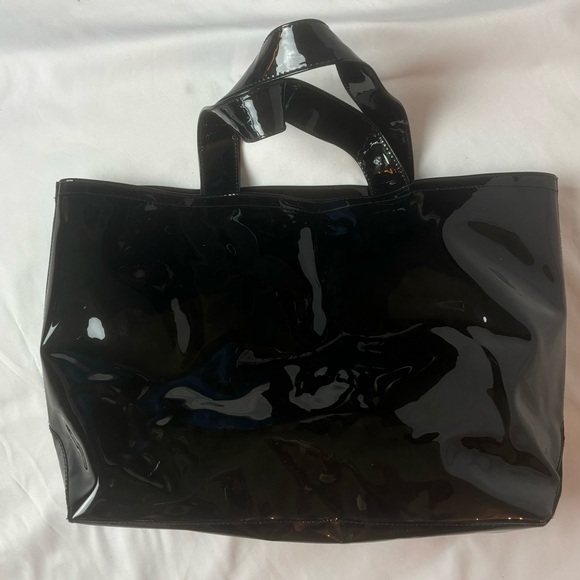 Marc Jacobs Fragrances Black Glossy PVC Multicolored Floral Tote Flower Garden - Picture 3 of 9